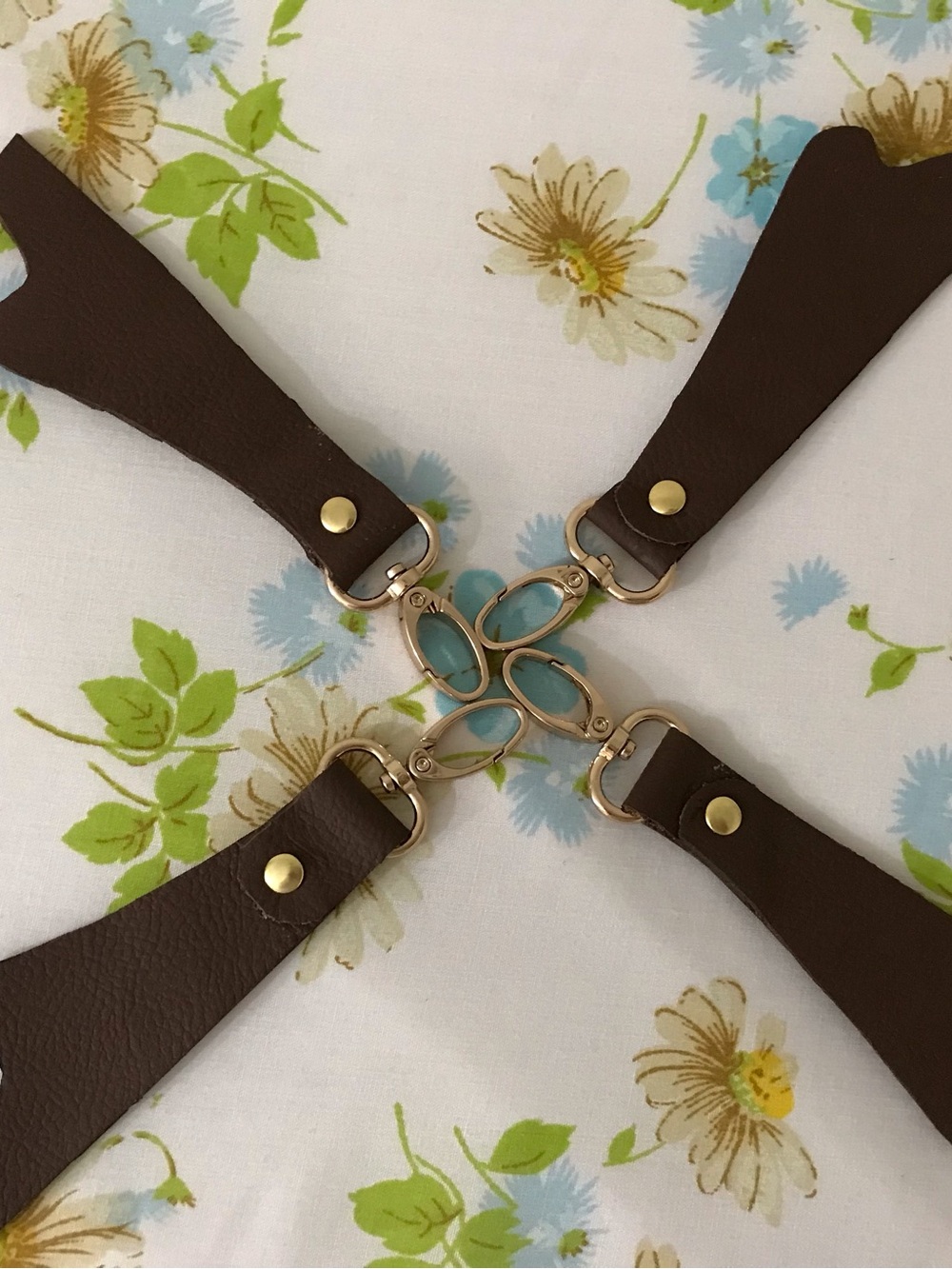 🚨Reserved 🚨 Lot of 4 Brown Leather Connector with Gold Hardware Keychain
